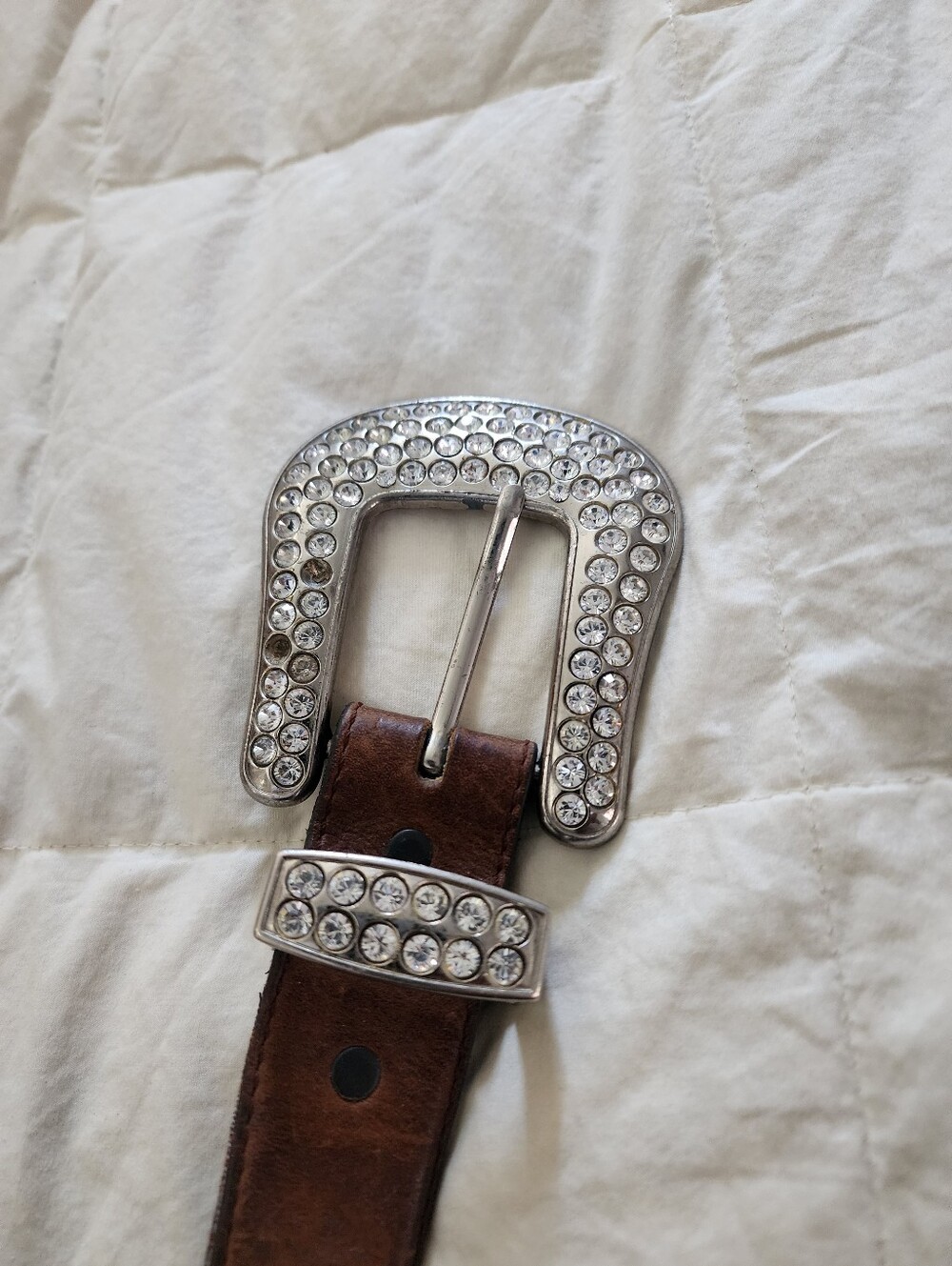 Justin Leather Silver Concho Belt With Kippy Belt Buckle (Swarovski Crystal) 36"